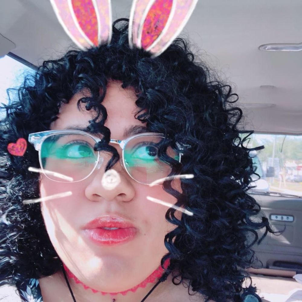 Meet your Posher, Alondra
